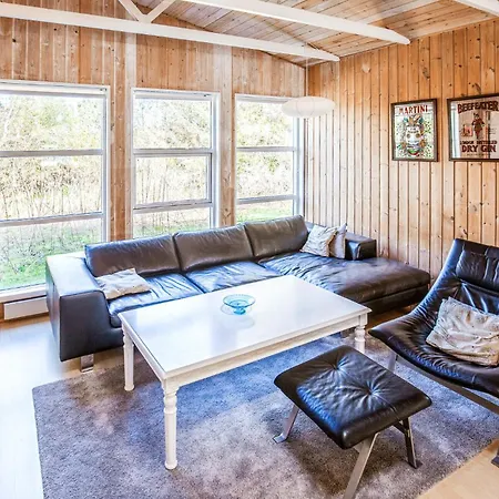 3 Bedroom Beautiful Home In Logstor *