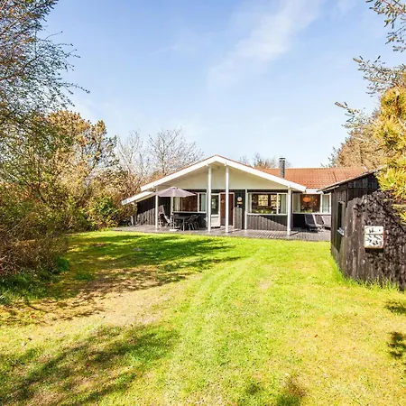 3 Bedroom Beautiful Home In Logstor * Logstor